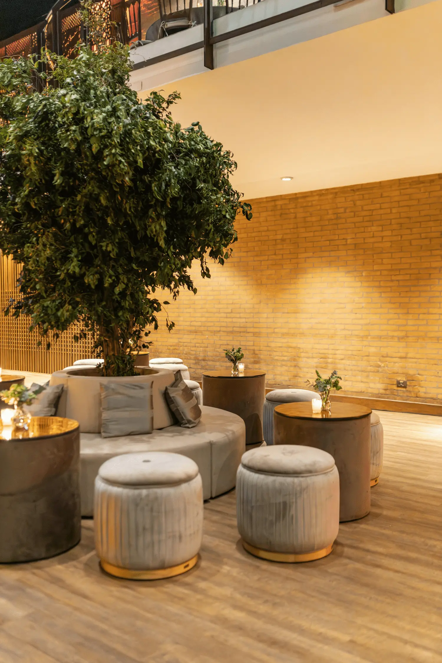 Meble tapicerowane do lobby i lokali gastronomicznych